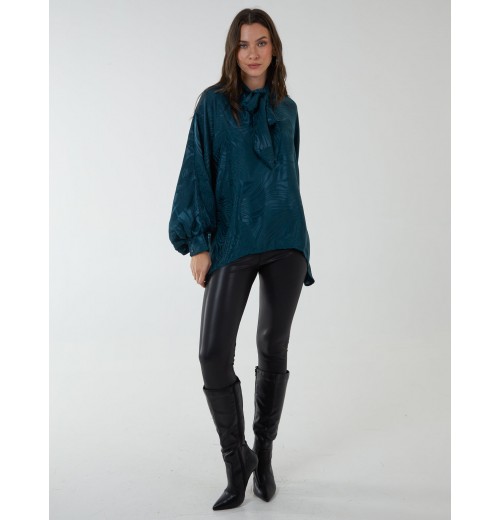 Pussybow Oversized Top Pussybow Oversized Top